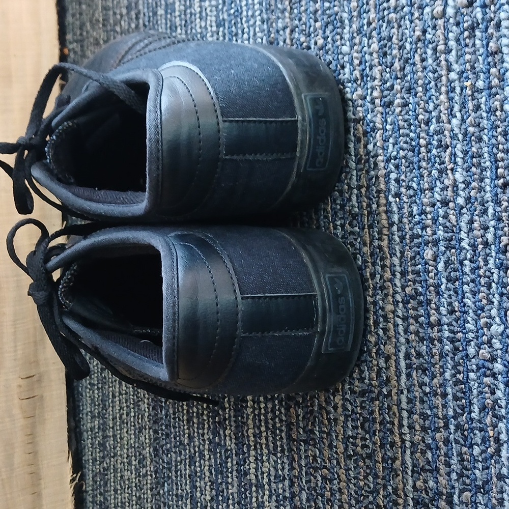 Adidas black canvas sneakers Mens 10 - Picture 4 of 9